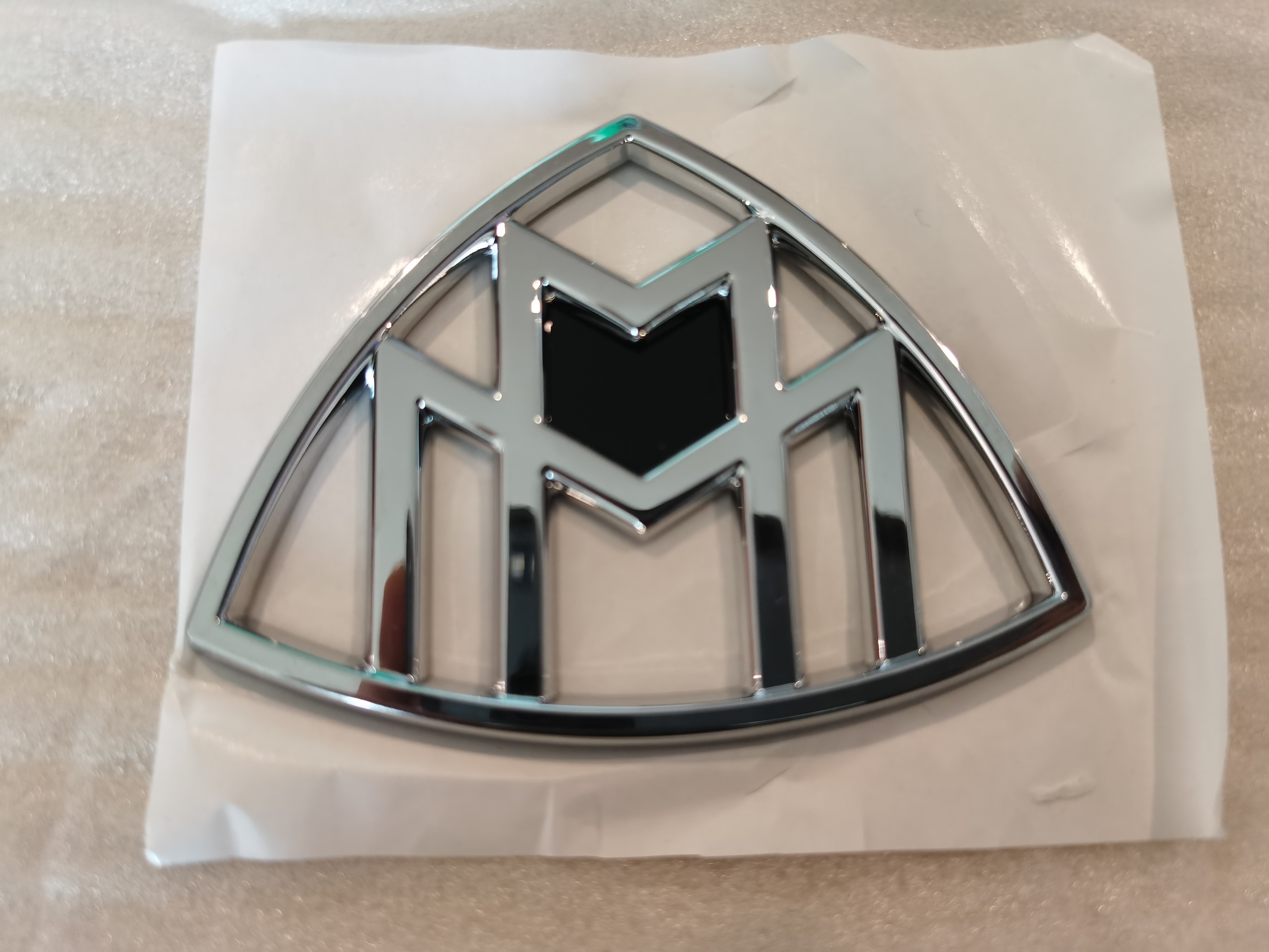 适用于16-20款奔驰E级改装迈巴赫后车标 E260 E300 E320L尾箱贴标