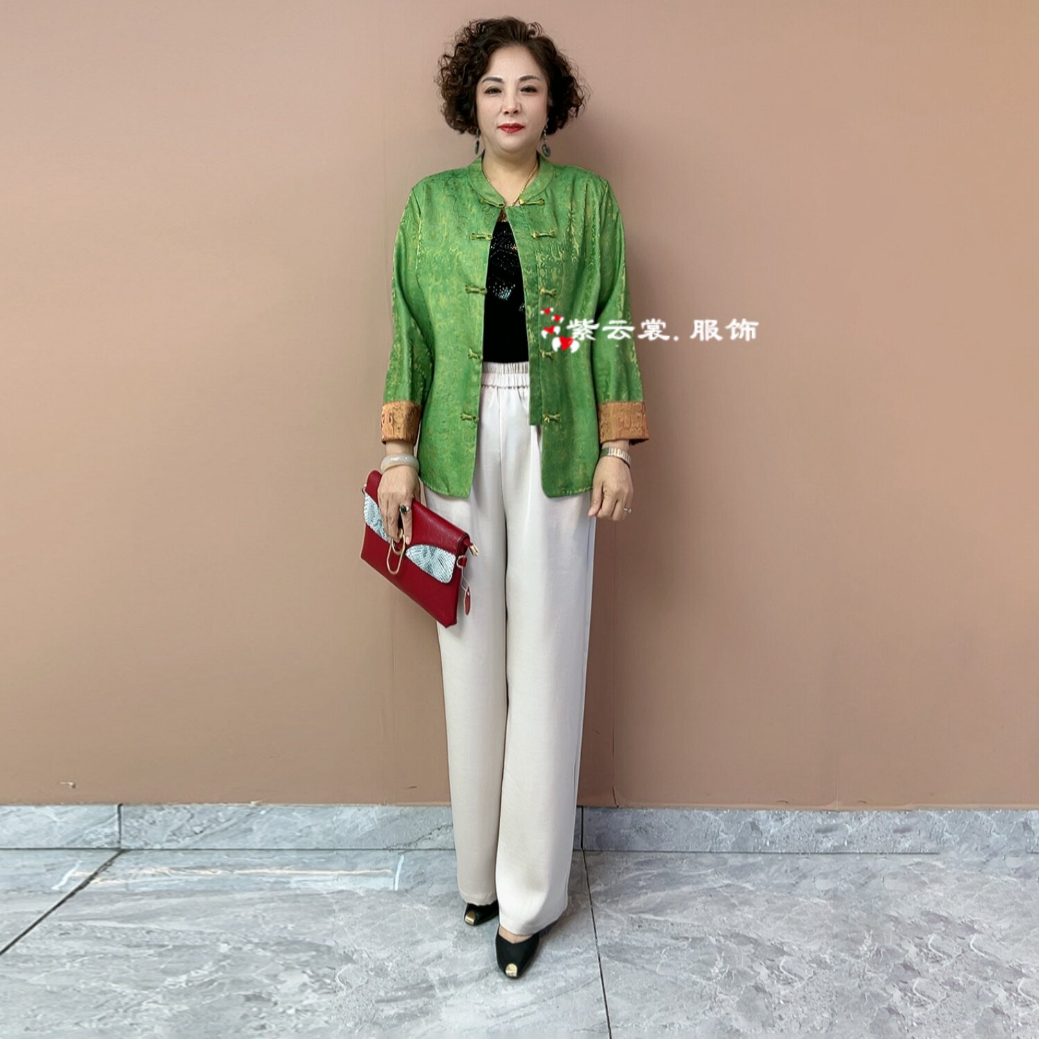 高端春夏中年妈妈时尚洋气宽松减龄中式开衫短款丝缎开衫外套上衣