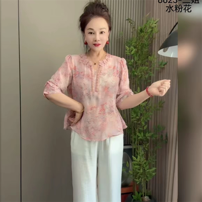 高端气质妈妈装夏装新款雪纺立体花上衣时尚洋气宽松大码T恤小衫