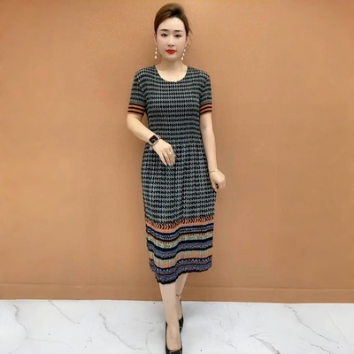 冰丝褶皱连衣裙修身显瘦短袖圆领碎花裙夏季妈妈薄款凉快减龄长裙