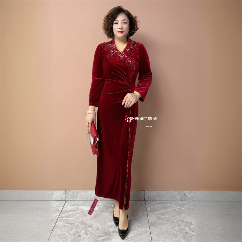 春秋冬高端喜婆婆金丝绒年轻妈妈镶钻大码长款结婚红色旗袍连衣裙