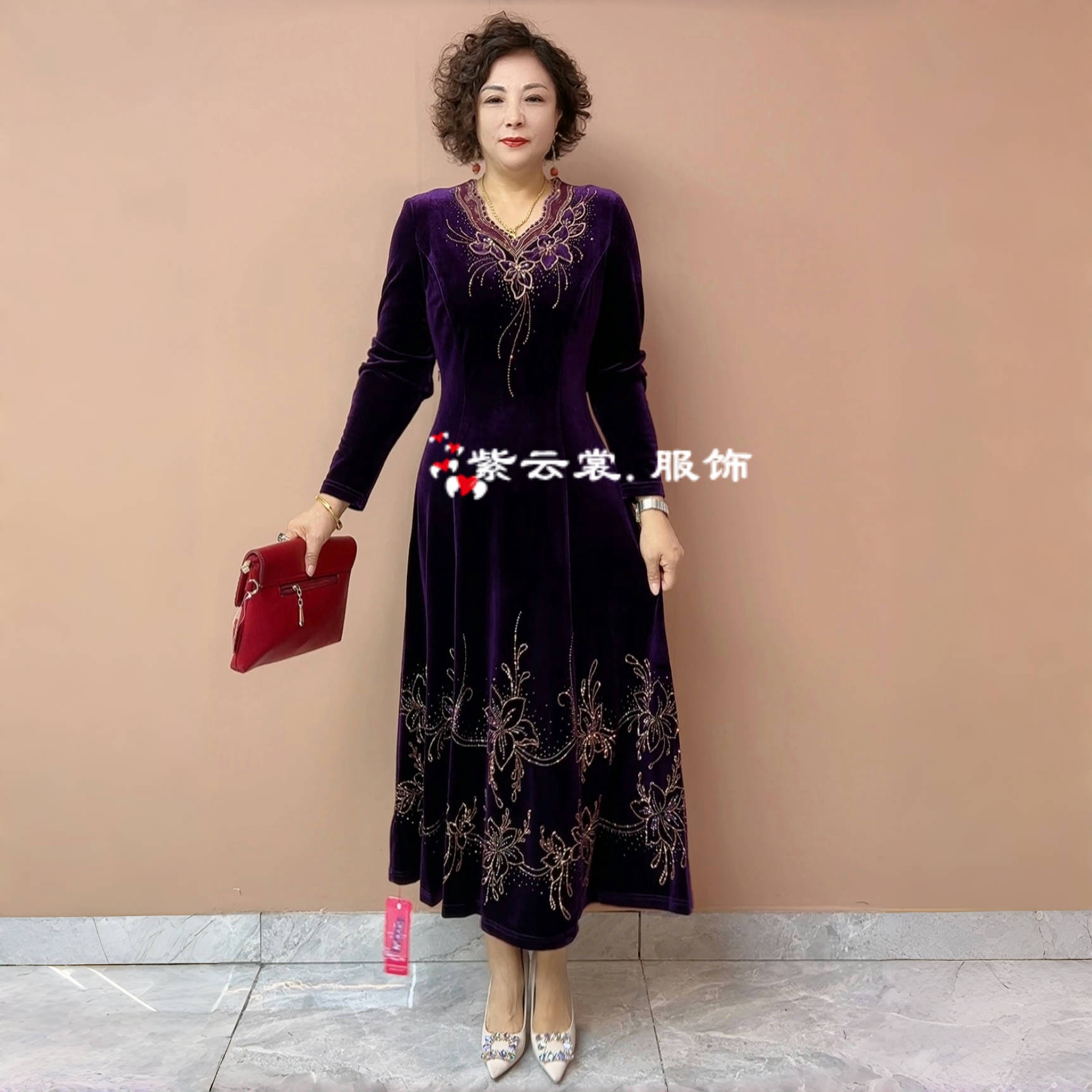 贵夫人绣花丝绒连衣裙阔太太礼服裙时尚洋气遮肚显瘦妈妈装长裙女