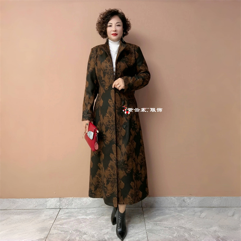 秋冬季气质长款轻奢高级感大衣时尚羊绒提花妈妈装洋气风衣外套女