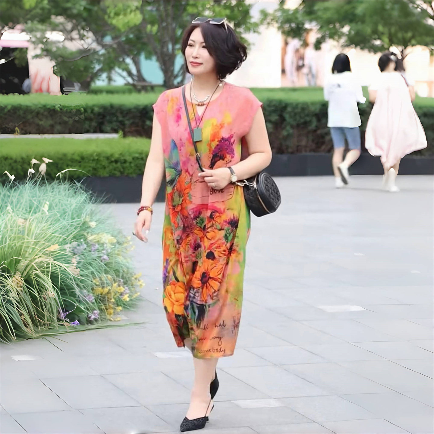 高端夏季新款短袖洋气妈妈连衣裙韩版气质显瘦天丝冰凉碎花长款裙