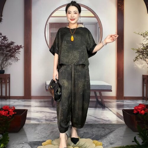 高端夏季中年妈妈真丝套装时尚加肥大码遮肚子200斤阔腿裤两件套