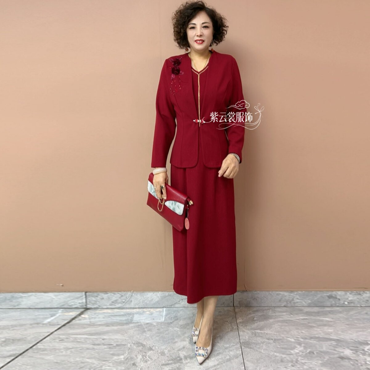婚宴妈妈礼服两件套装酒红色结婚喜婆婆丈母时尚洋气敬酒服连衣裙