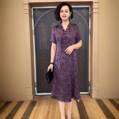 高端夏季妈妈新款V领短袖真丝提花连衣裙宽松遮肉气质中老年裙子