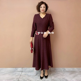 高端气质秋冬时尚洋气提花镶钻连衣裙妈妈提花大码高弹加长大摆裙