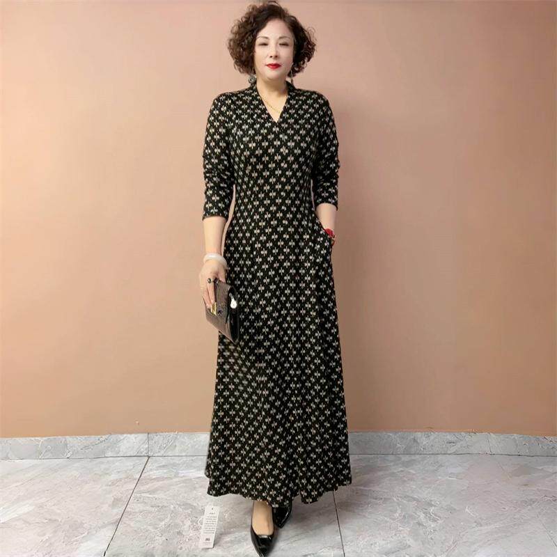 贵夫人气质时尚减龄高端金貂绒弹力连衣裙宽松遮肉显瘦长款大摆裙