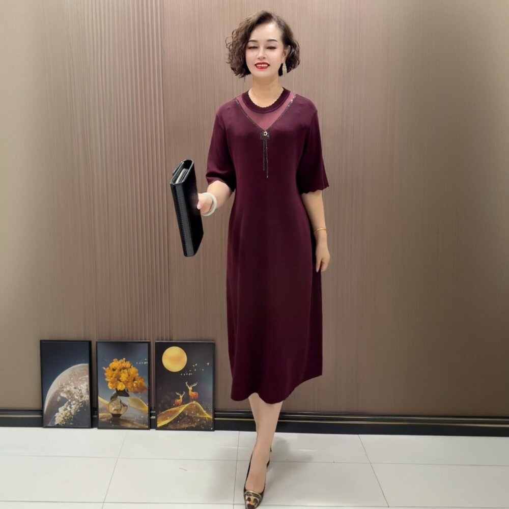 秋装新款中年妈妈装冰麻针织连衣裙休闲百搭遮肉洋气圆领打底长裙