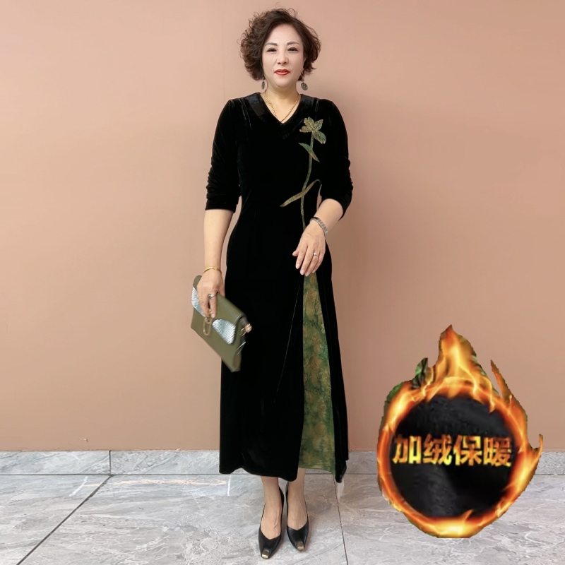 中式国风妈妈秋装连衣裙高贵金丝绒裙子时尚洋气中老年贵夫人长裙
