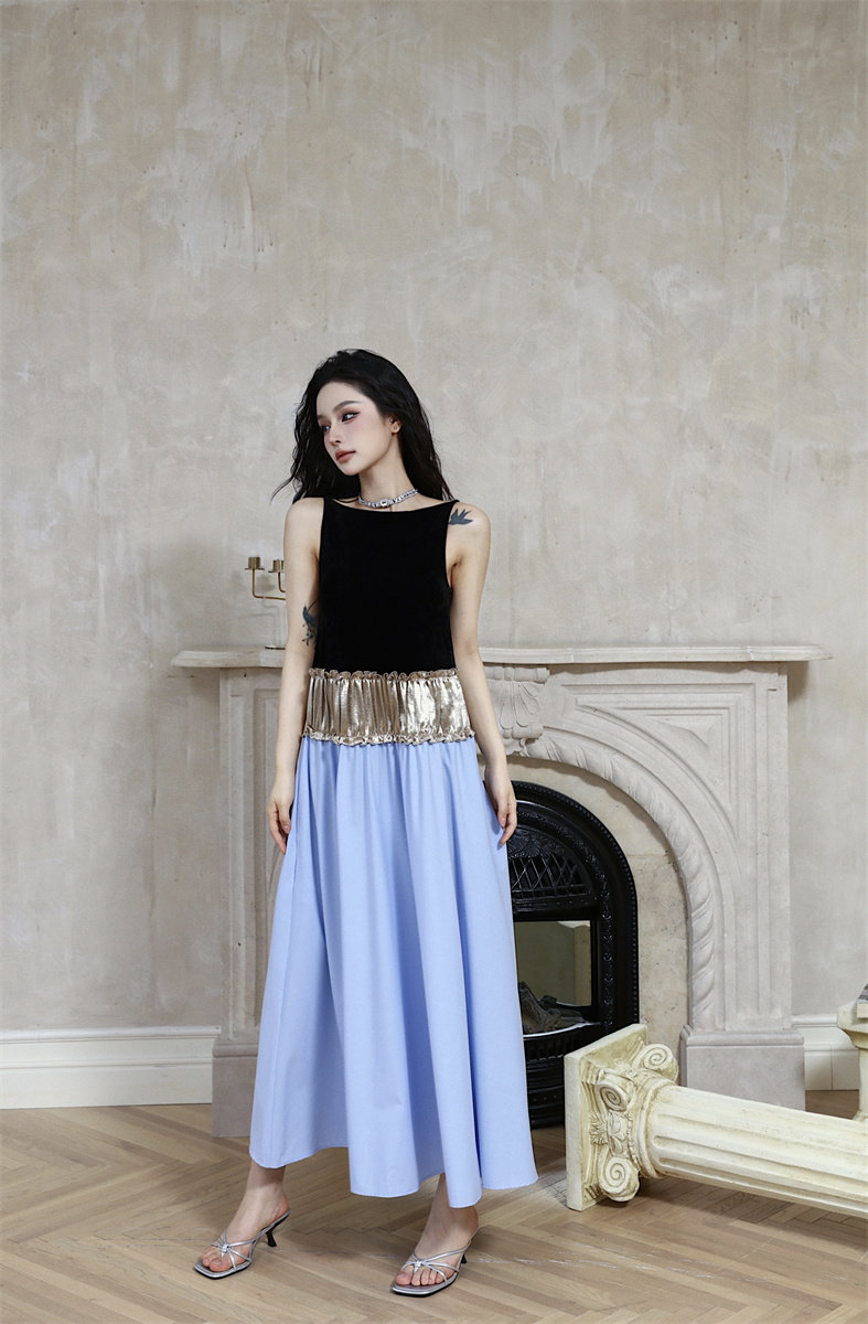 现货油画配色薄丝绒醋酸三段式拼接连衣裙一字领拼色大摆裙