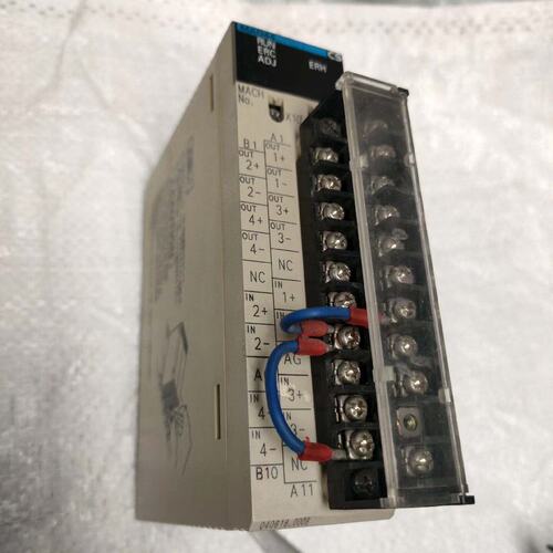 议价模拟量输入输模块CS1W-MAD44CS1WMAD44CS1WMAD44