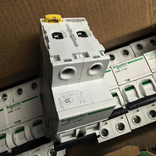 议价断路器A9F29216IC65HiC65H2PD16AIC65HD16AA9F29201