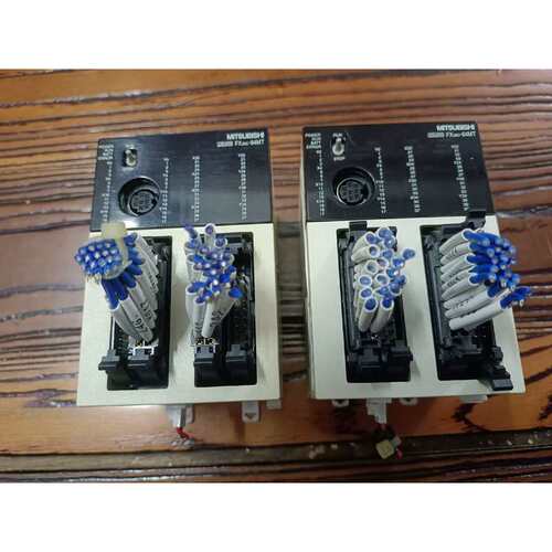 议价S菱PLC模块FX2NC-64MT，实物图，功能完好，件
