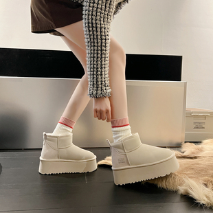 厚底内增高雪地靴女款2025新款冬季加绒加厚短筒皮面防水白色棉鞋