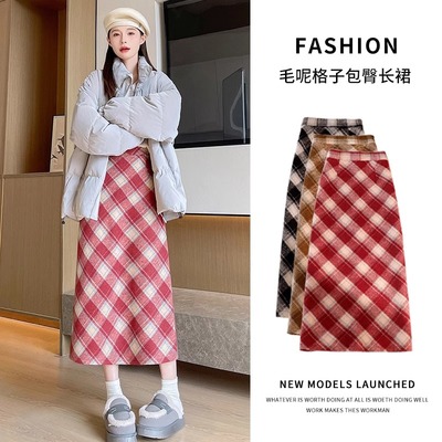 毛呢半身裙女秋冬季加绒2025新款