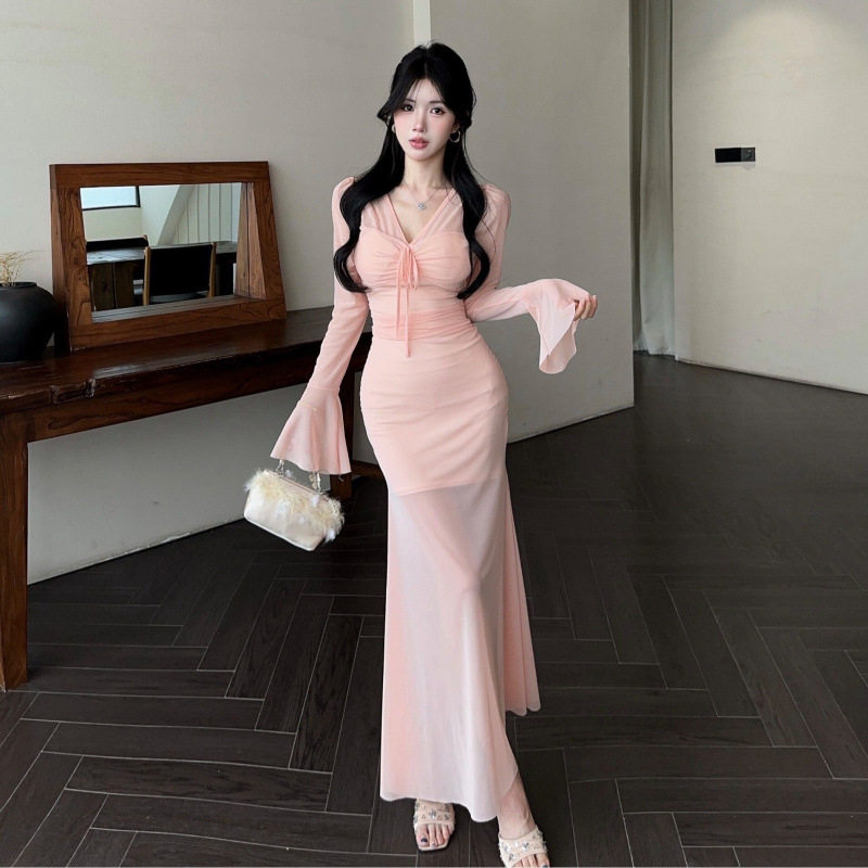 春夏秋新款低胸长款性感长袖喇叭袖网纱长裙法式气质女神范连衣裙