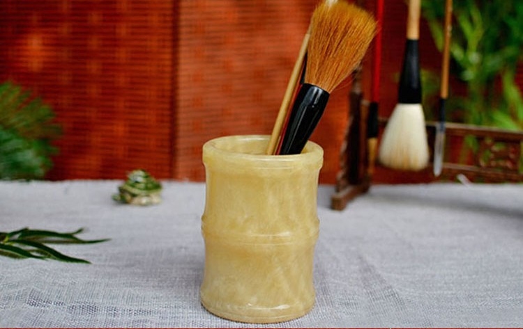 天然米黄玉玉石笔筒摆件文房四宝办公室工艺品家居装饰品厂家直销