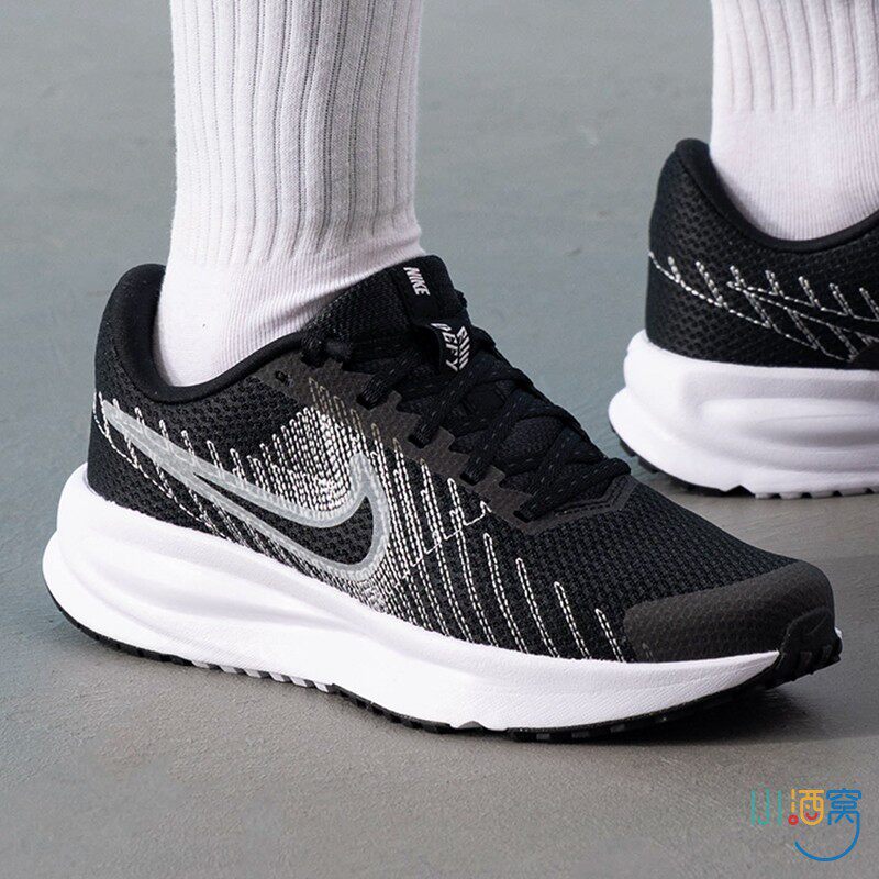 正品NIKE耐克W NIKE RUN DEFY女款舒适透气运动休闲跑步鞋HM9593
