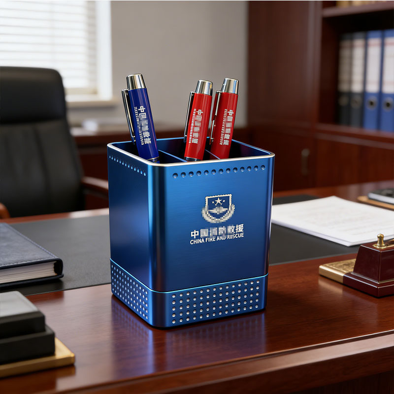 消防员纪念品红蓝朋友时尚笔筒办公金属商务礼品创意摆件铝合金高