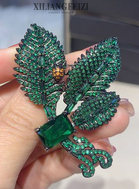 CHUDIE初蝶 欧美高级感重工绿色蝴蝶胸针女奢华气质大衣别针礼物