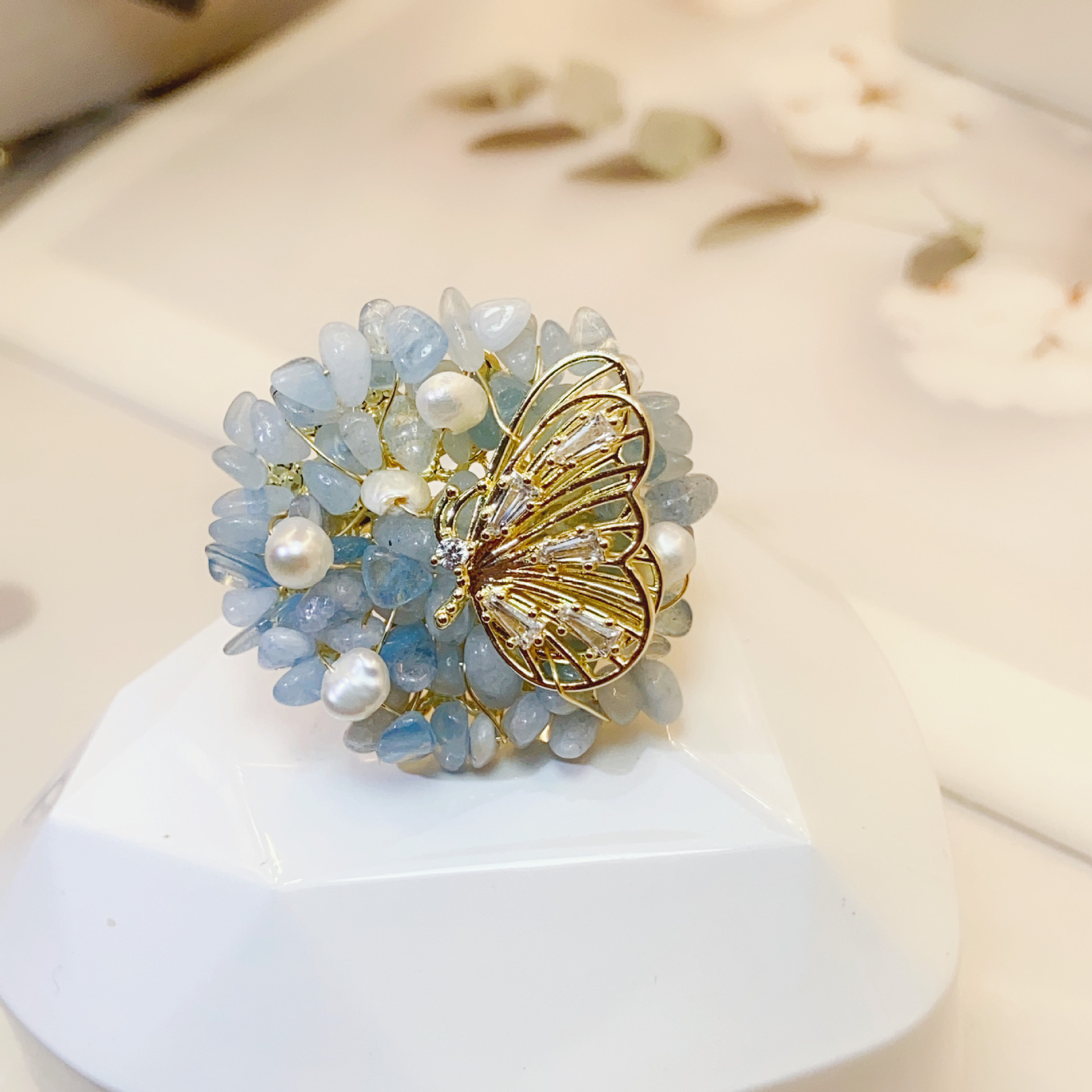 日系小清新海蓝碎石蝴蝶胸针女