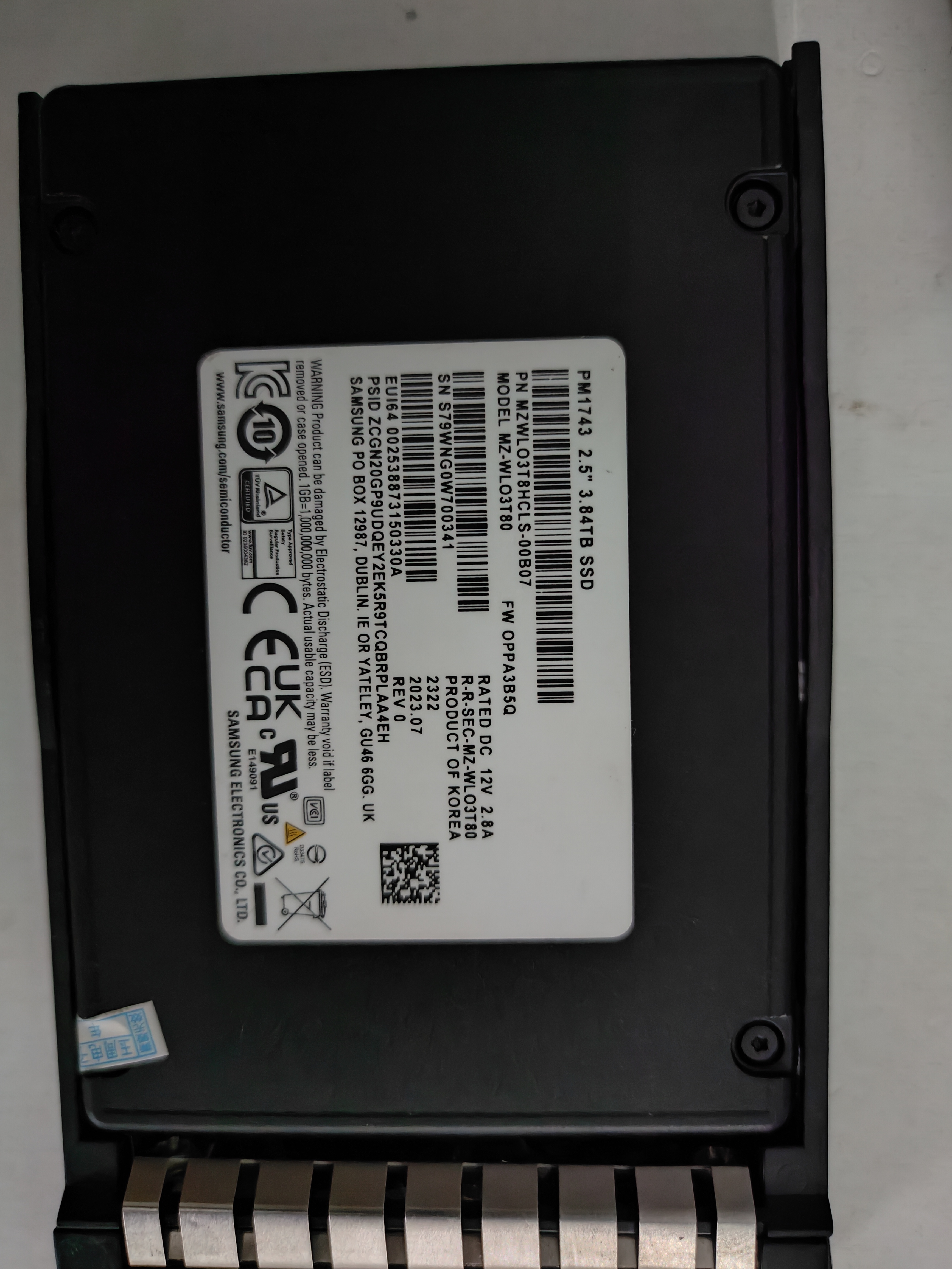 三星pm1743 3.84t企业级U2硬盘PCIe5.0高速读写100健康度二手拆机