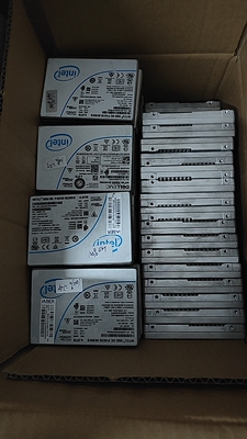 【议价】二手拆机Intel/英特尔P4510 4t企业级U2固态硬盘健康度高