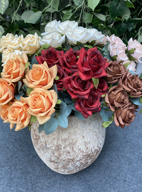 厂家仿真花束装饰摆件9头小角玫 室内家居婚礼拍摄绢布假花