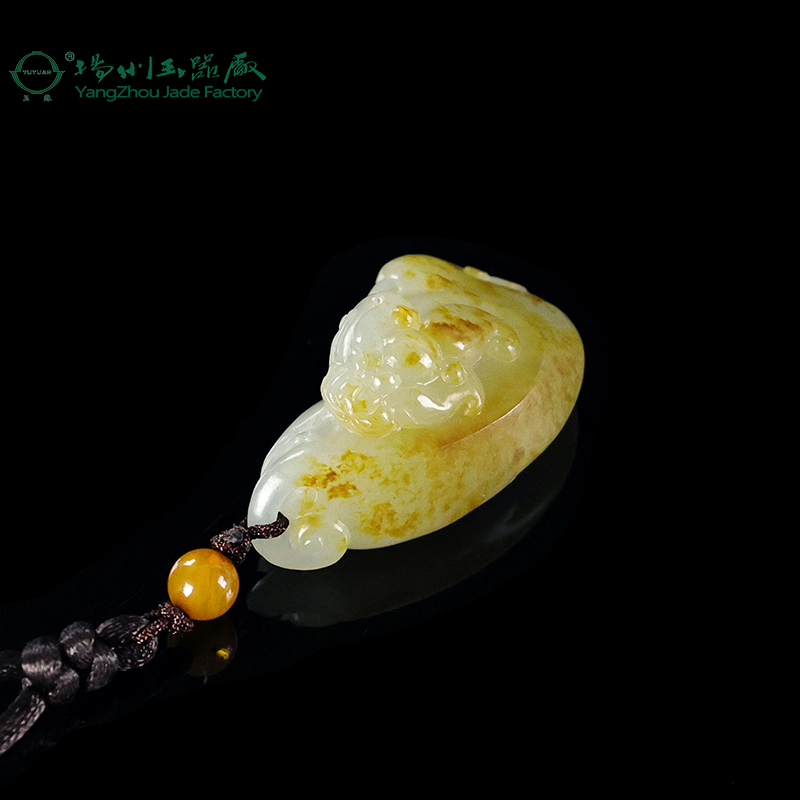 玉缘和田玉新疆和田白玉籽料貔貅吊坠玉质细腻油性足皮色男女大师