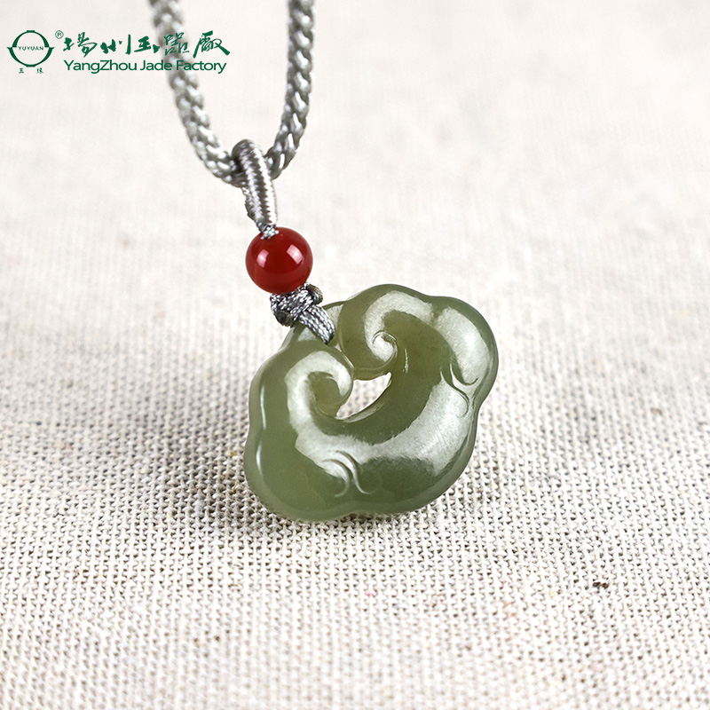 玉缘和田玉青海白玉湖水绿祥云如意锁吊坠细腻精致小巧孩子女士款