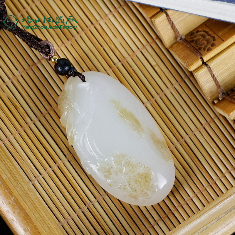 玉缘天然和田玉俄罗斯白玉年年有余玉牌糖色白度好油润细腻大师工