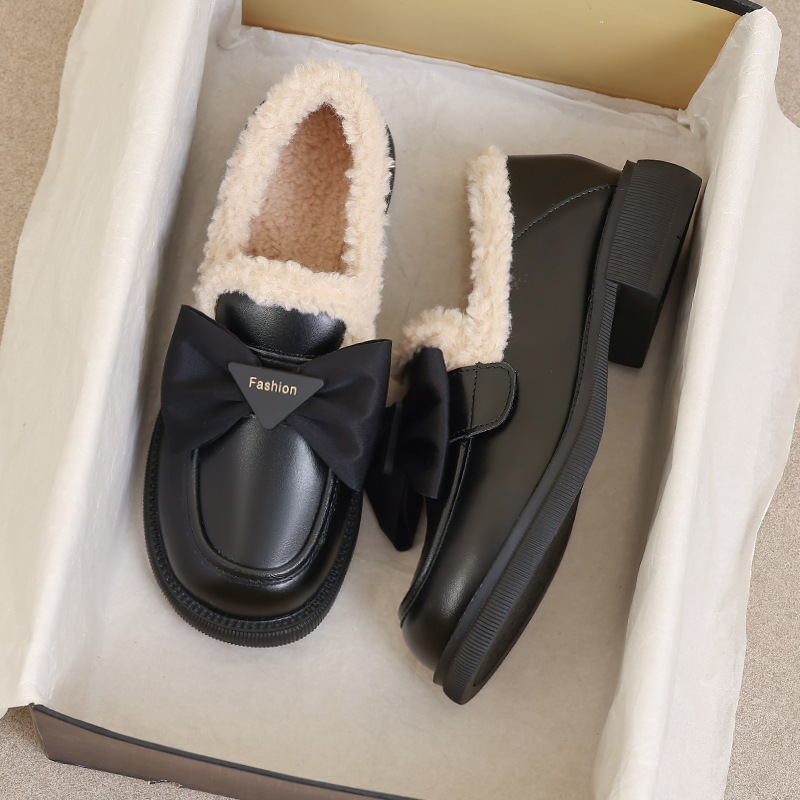 英伦乐福鞋2025秋冬新款粗跟毛毛鞋豆豆时尚棉鞋皮鞋保暖加绒单鞋