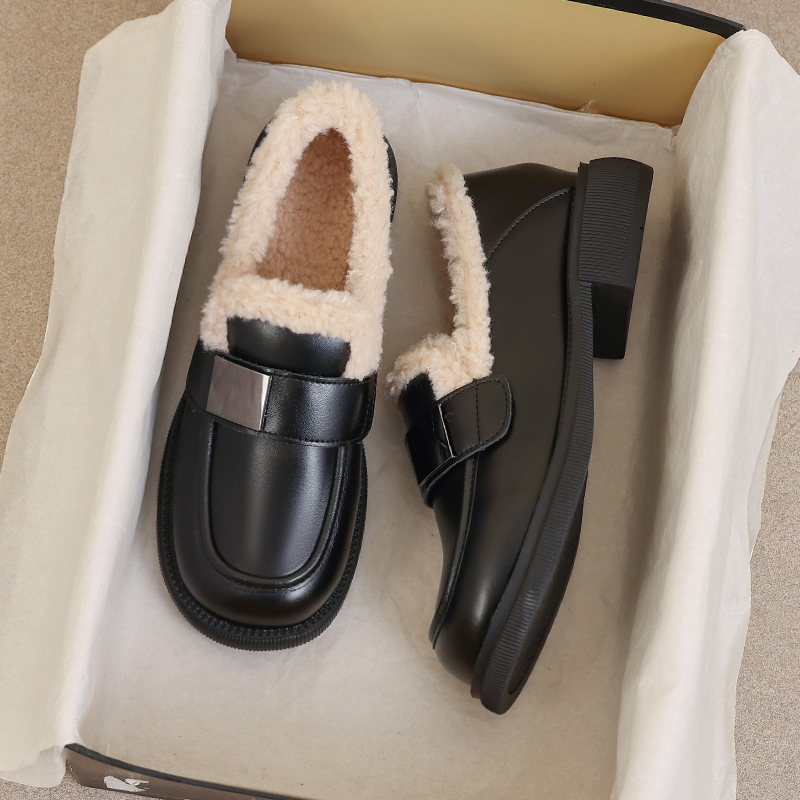 英伦毛毛鞋2025新款粗跟乐福鞋秋冬豆豆加绒时尚棉鞋皮鞋保暖单鞋