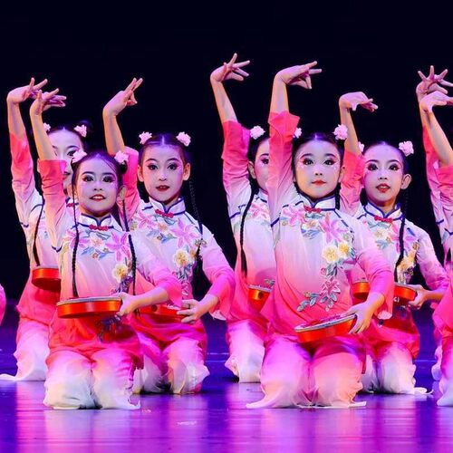 民族风女童舞蹈服绣花古典舞演出服手鼓道具头饰儿童表演服装