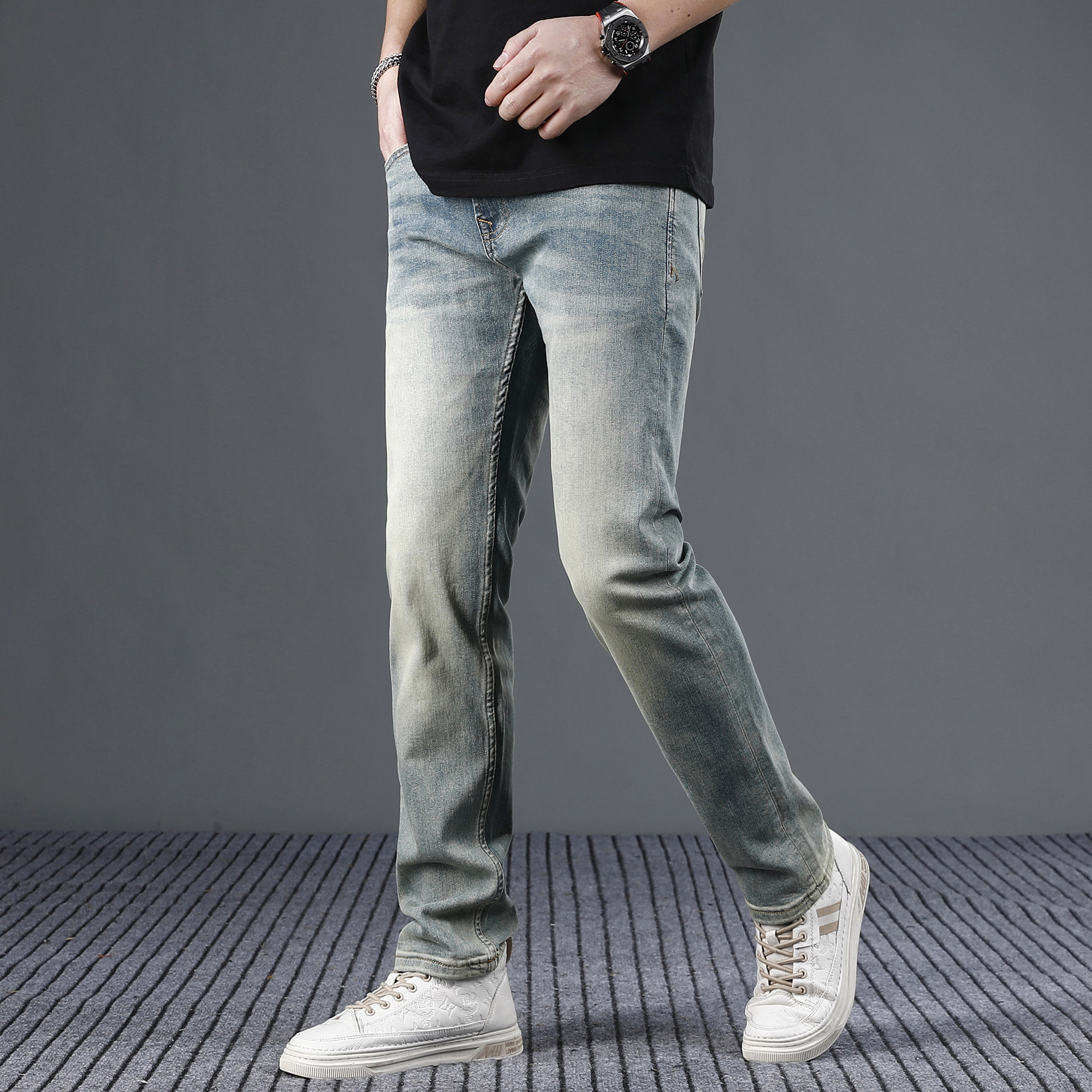 香港天丝复古牛仔裤男修身直筒夏季薄款2024新款浅色弹力男士长裤