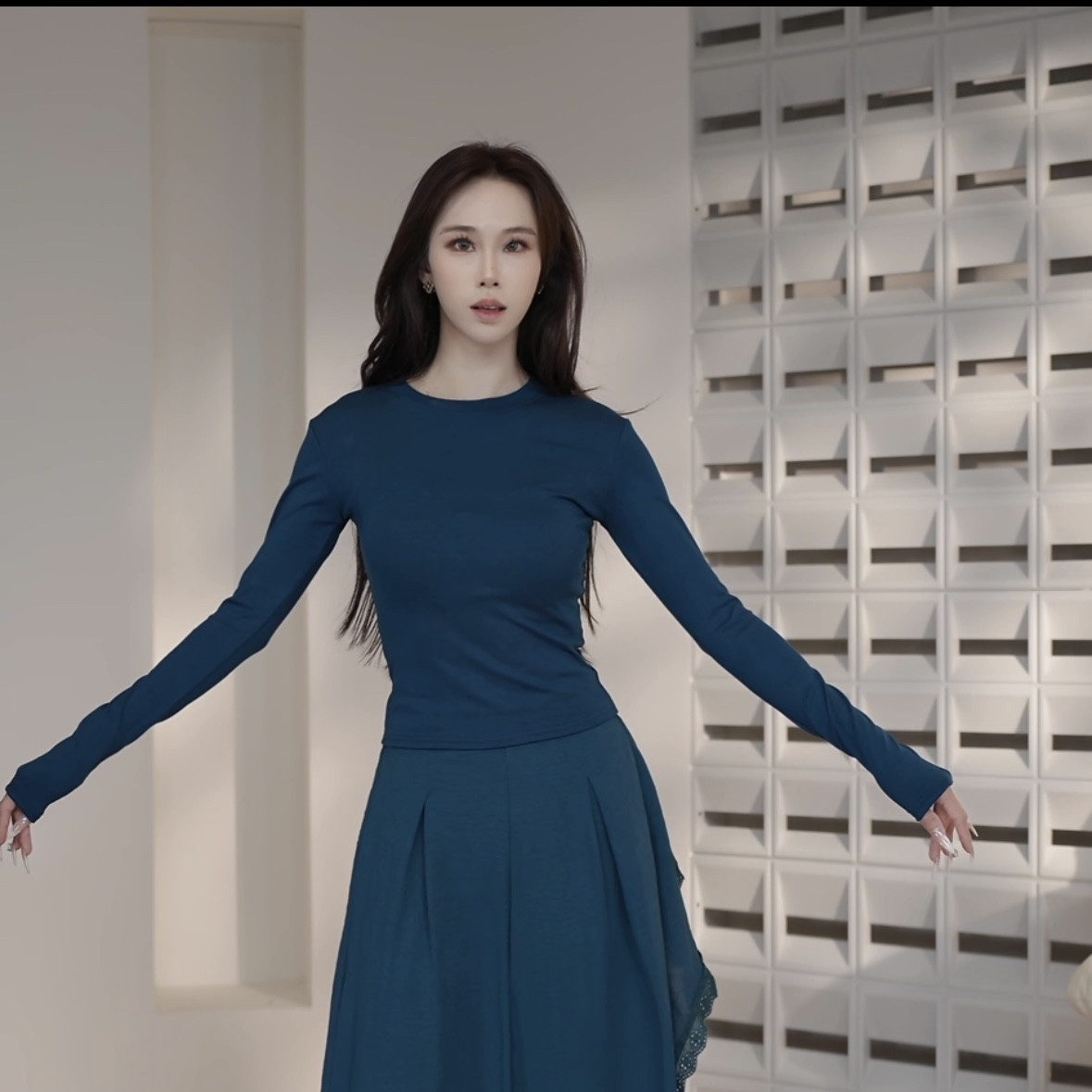2026长袖显瘦上衣白色黑色套装高弹现代舞练功服运动服舞蹈服女