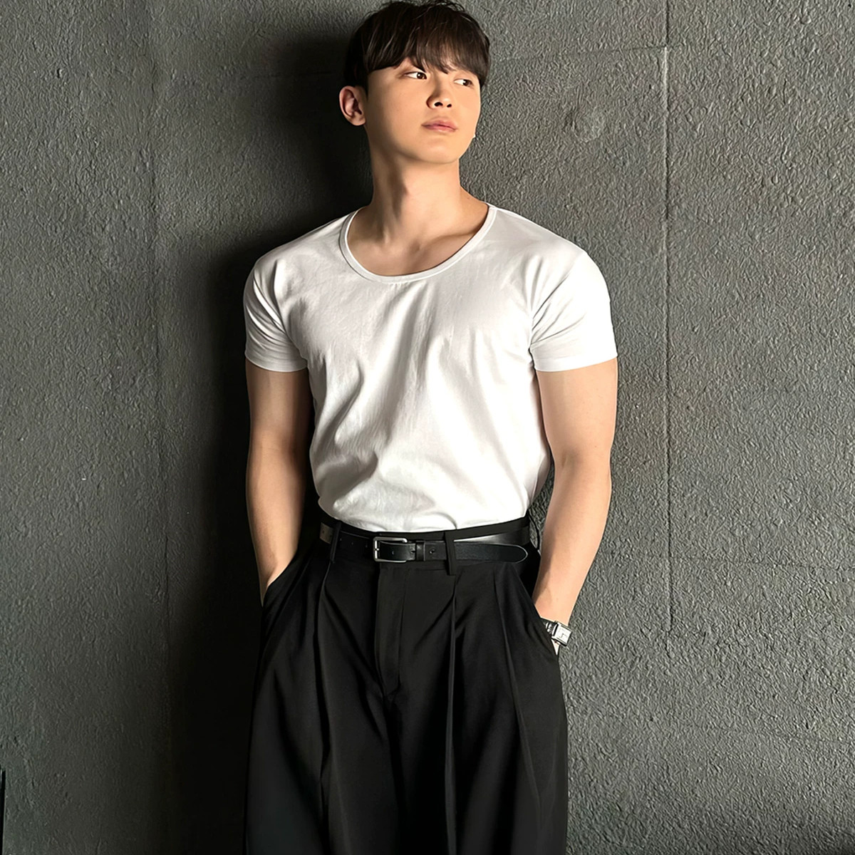 液氨冰氧棉t恤男u型大领口宽松短袖丝滑冰丝无痕莫代尔拉领打底衫