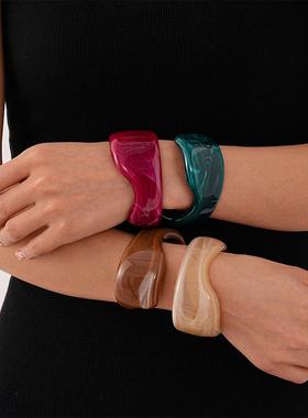 retro 晕染acrylic irregular 开口bracelet exaggeration minima
