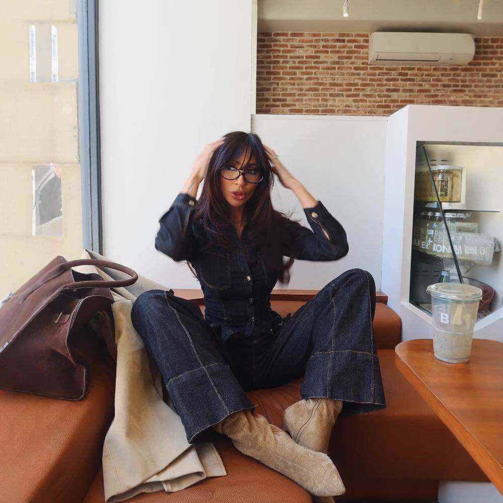 Explosive dual pocket loose and versatile denim