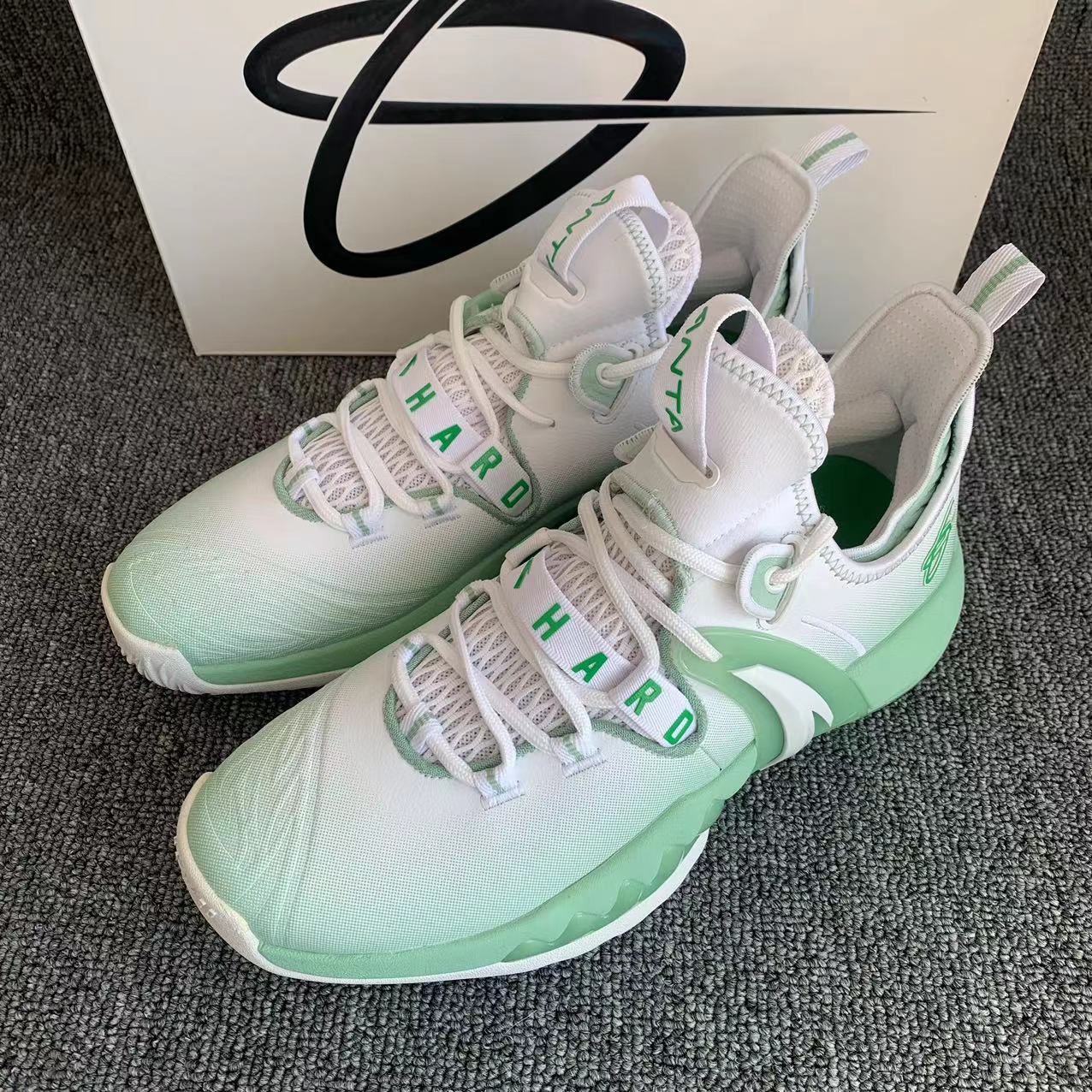 安踏戈登海沃德2代GH2篮球鞋2025秋季缓震回弹防滑耐磨实战运动鞋