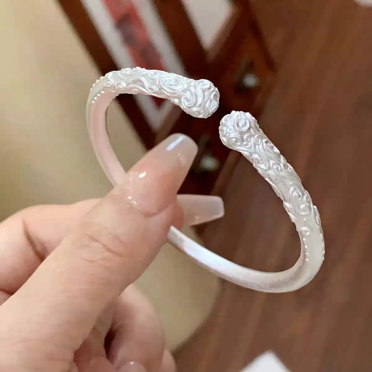 中国金铺足银9999开口古法实心金箍棒男女款手镯手工雕刻纯银镯子