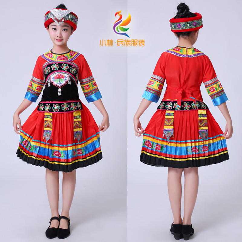 彝族儿童绣花舞蹈六一演出服饰