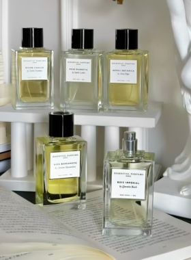 EssentialParfums木质调