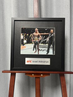 黑龙 阿迪萨亚亲笔签名十寸裱框大照片 ufc选手 摆台挂墙装饰画
