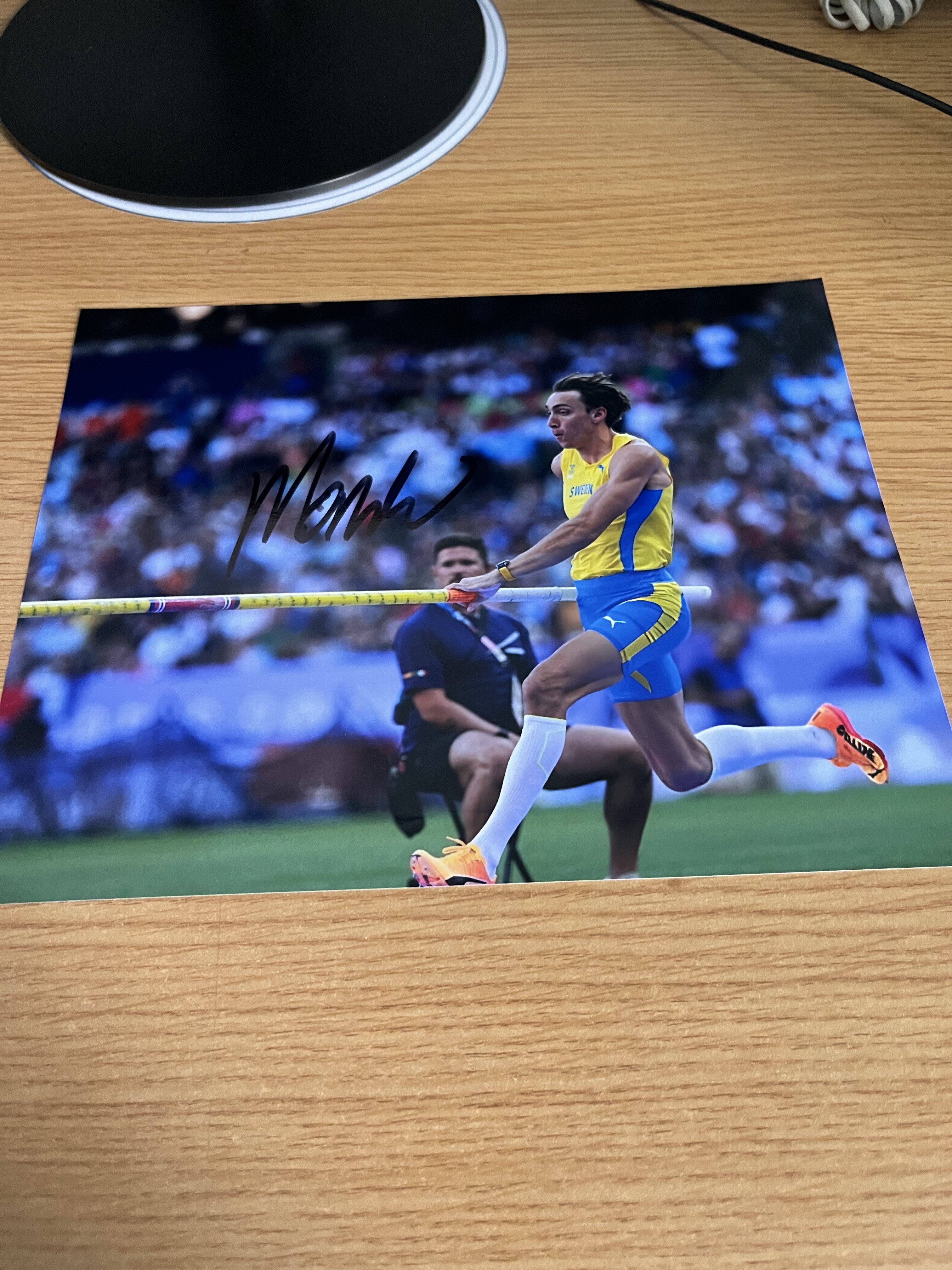 杜普兰蒂斯亲笔签名十寸大照片