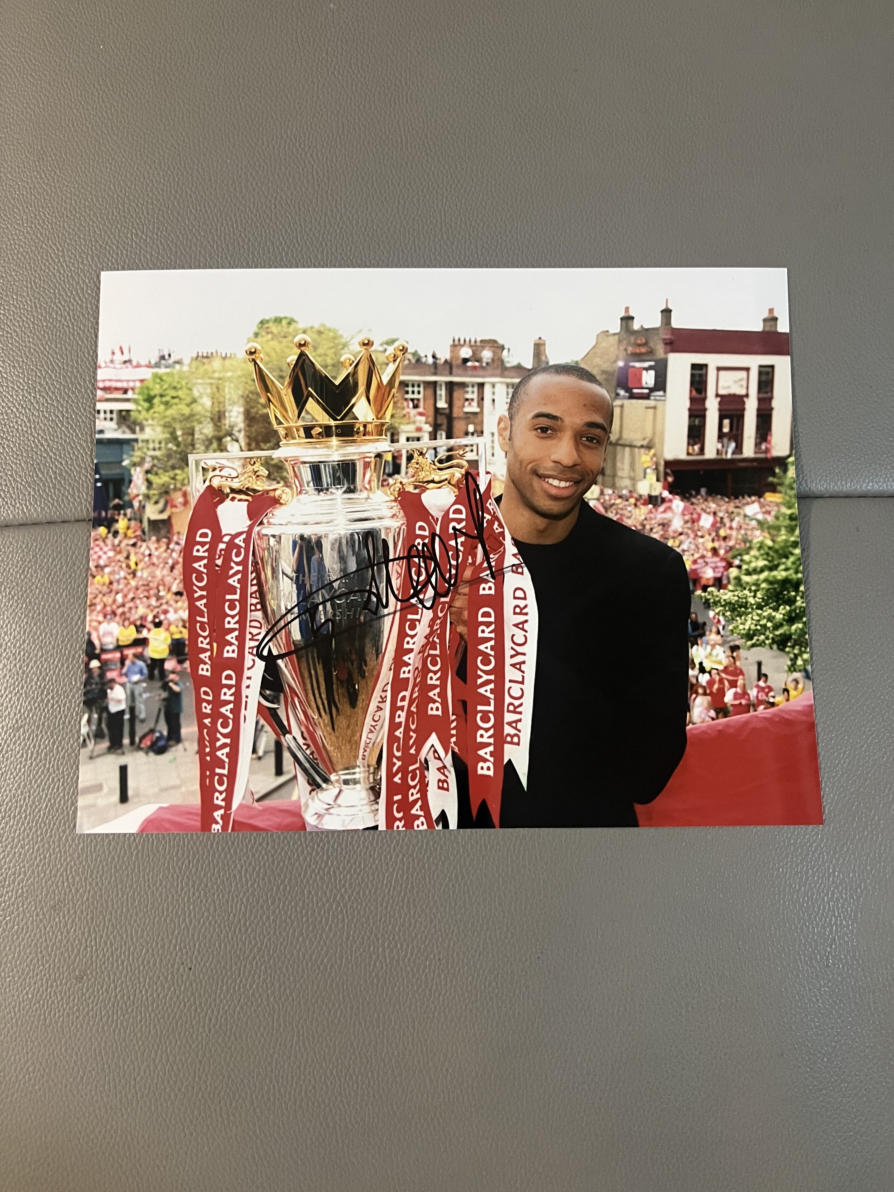 亨利亲笔签名十寸大照片 阿森纳球星