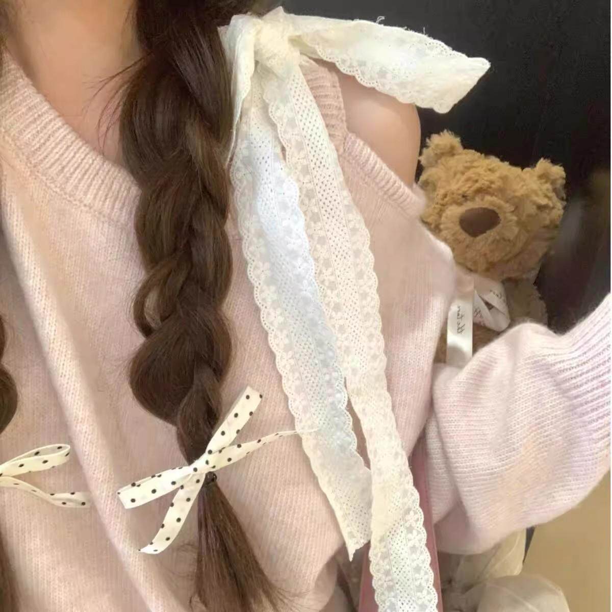 韩系少女感粉色露肩针织上衣女早毛衣