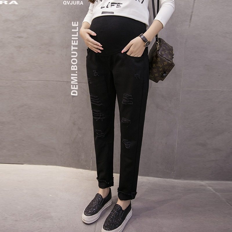 孕妇破洞牛仔裤时尚加肥显瘦孕期时尚款早期怀孕期百搭直筒裤春款